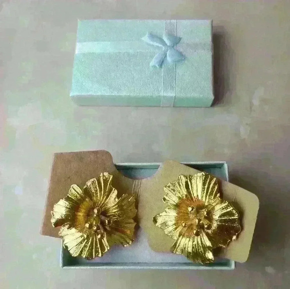 Bluette vintage Gold flower shoes clips - Picture 4 of 12